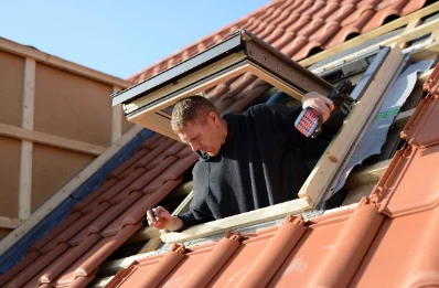 Pose de fenêtres de toit Velux à Gâprée